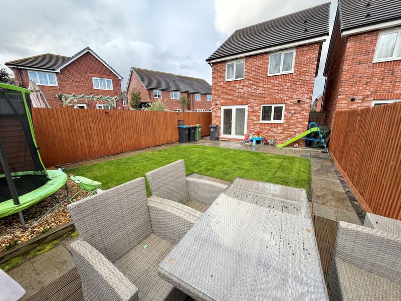 Longbank Court Rossmore